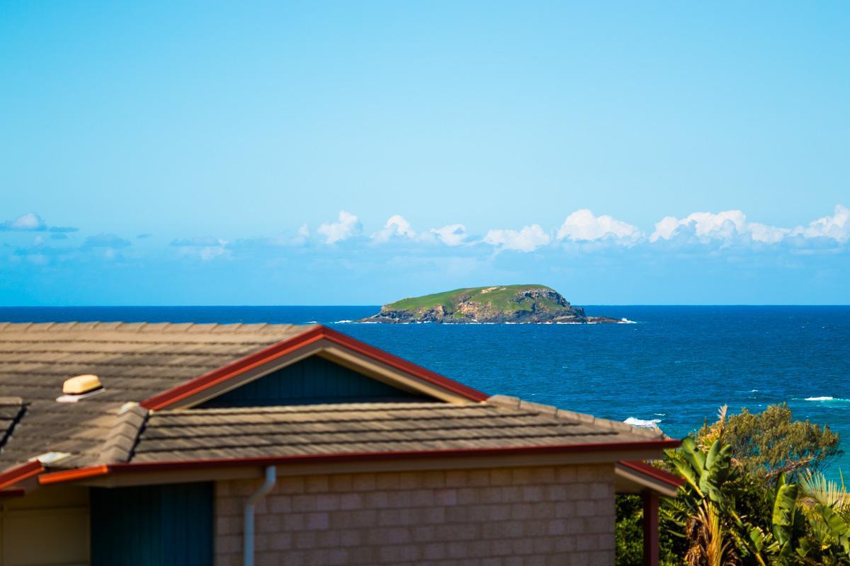 Beach Haven Executive Apartments Korora Exterior photo